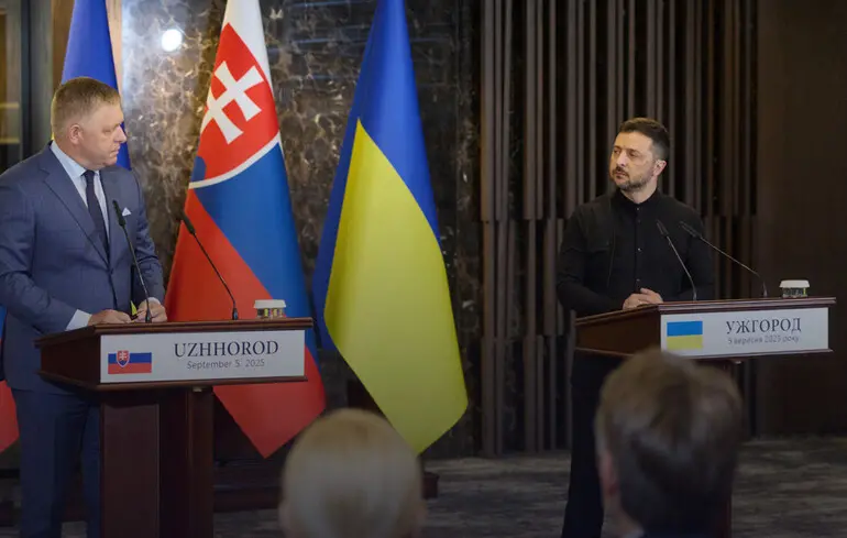 Зеленський після переговорів із Фіцо: російській нафті й газу майбутнього немає 1