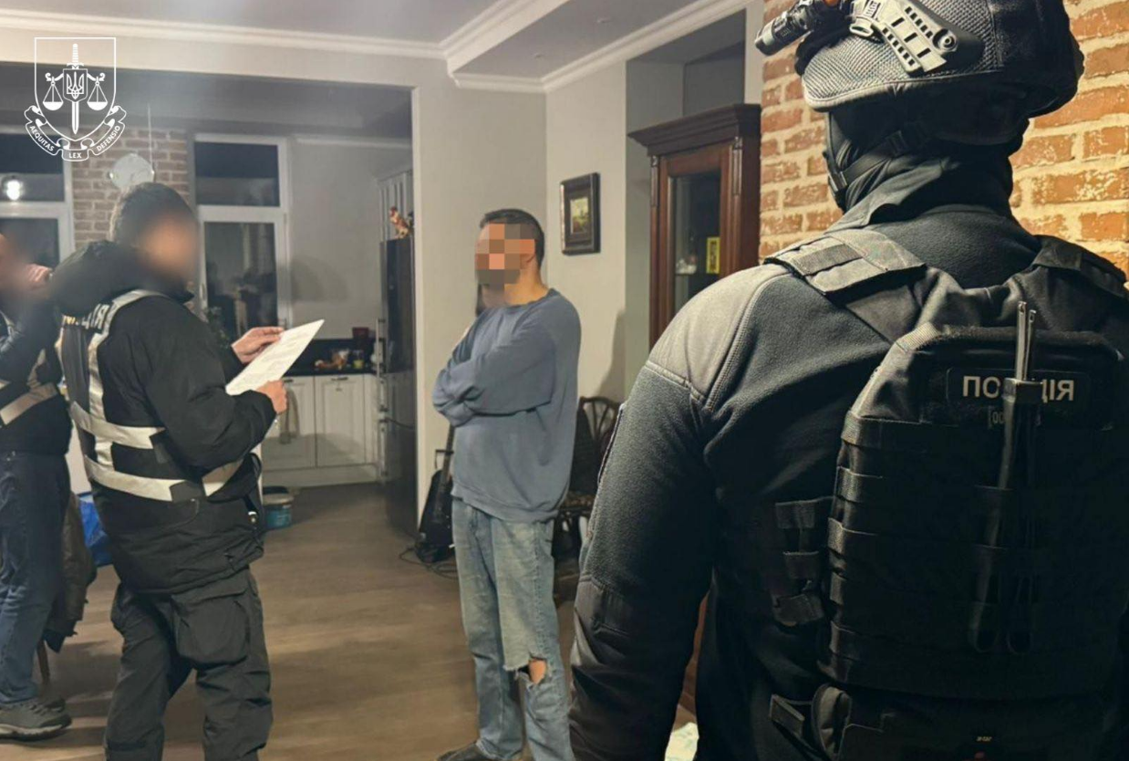 Андрій Білоус отримав підозру у систематичному сексуальному насильстві стосовно студенток - деталі 3