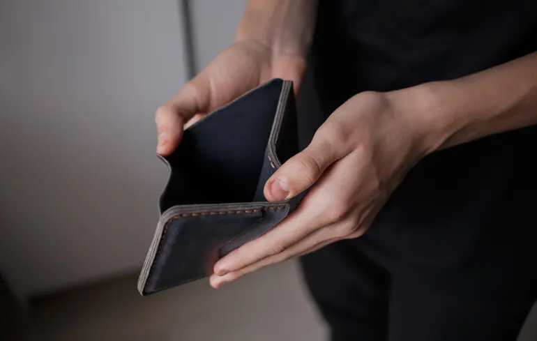 Бюджет 2026 не підвищує соцгарантії – уряд робить ставку на одноразові виплати – новини України 1