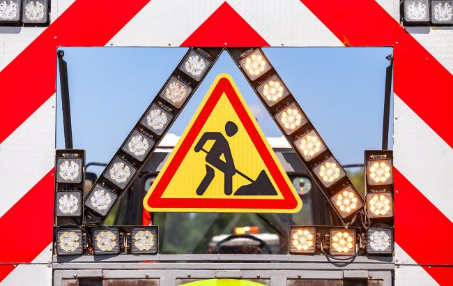 Бульвар Миколи Міхновського у Києві частково закритий для водіїв сьогодні й завтра - в які години 1