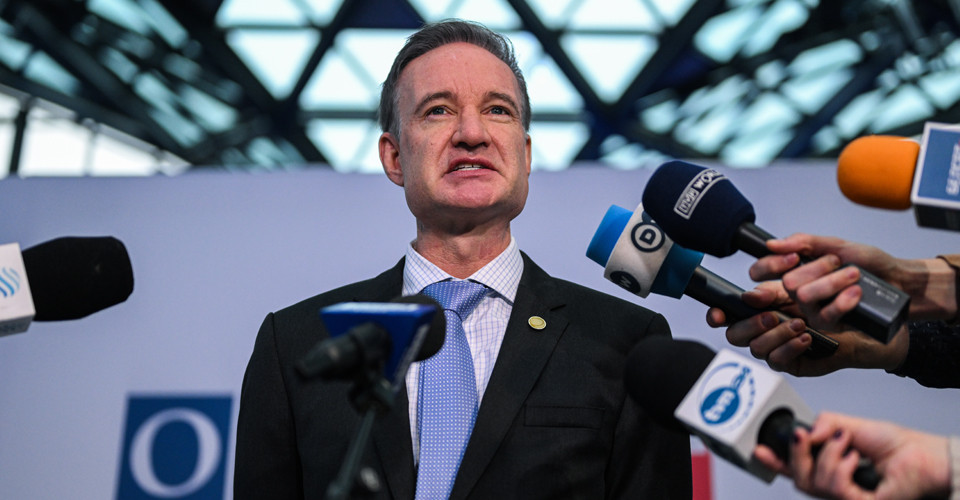 Дипломат Карпентер: Трамп тимчасово відмовився від переговорів по Україні 1