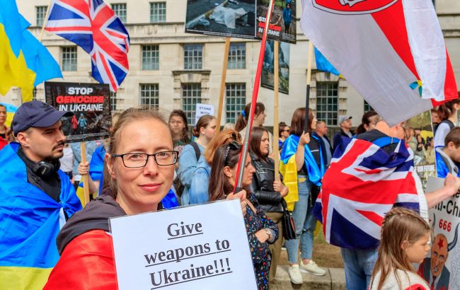 Дозвіл на постійне проживання у Великій Британії стане складніше отримати - названі нові умови 1