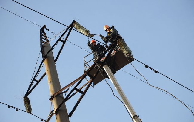 Екстрені відключення світла у Києві, Київщині, Дніпропетровщині та Одещині скасовано 1