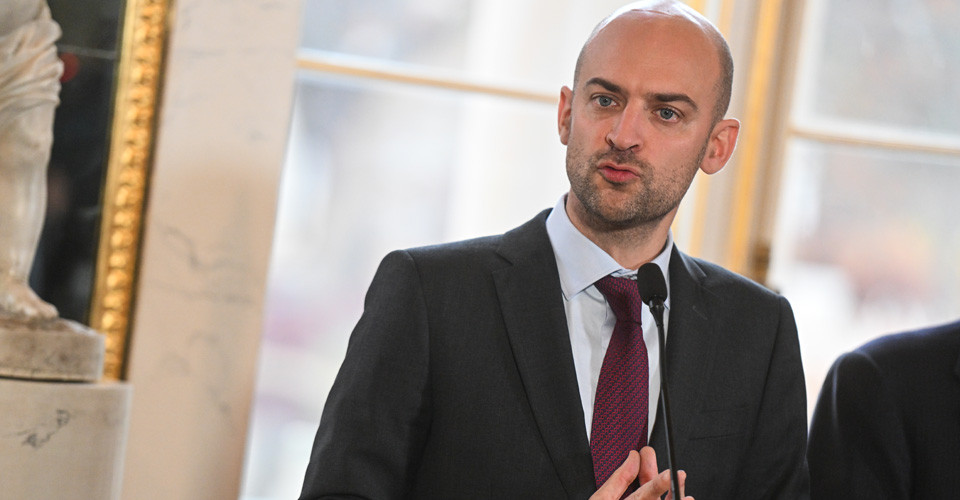 Глава МЗС Франції Барро: Україна отримає репараційний кредит від ЄС 1