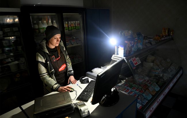 Графіки відключень світла 27 жовтня в Україні - в Укренерго повідомили, чи буде електрика 1