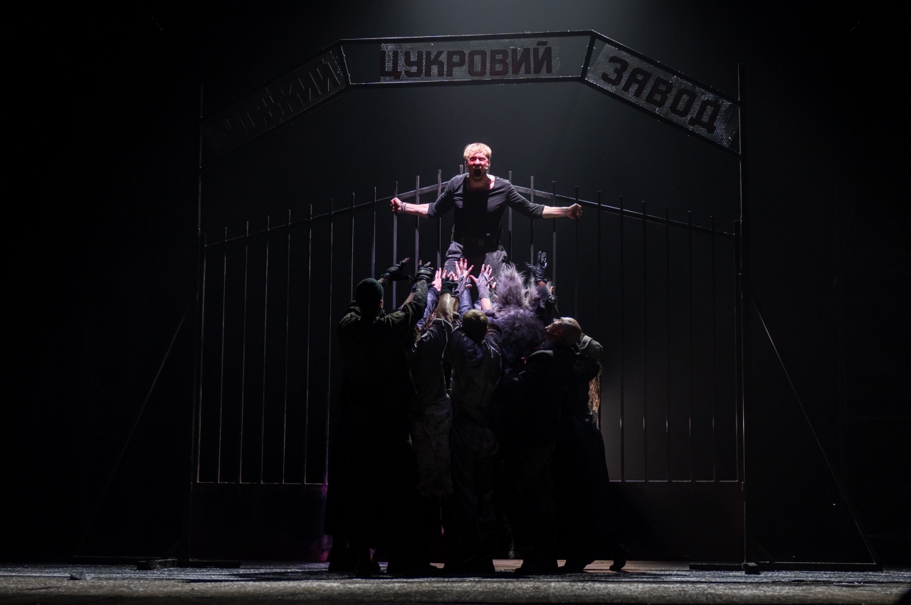 Я бачу вас цікавить пітьма - якою була прем'єра вистави у театрі Заньковецької у Львові - фото 10