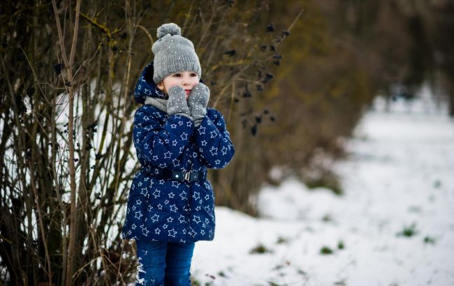Як одягати дитину в холод - поради педіатра по вибору одягу та взуття 1