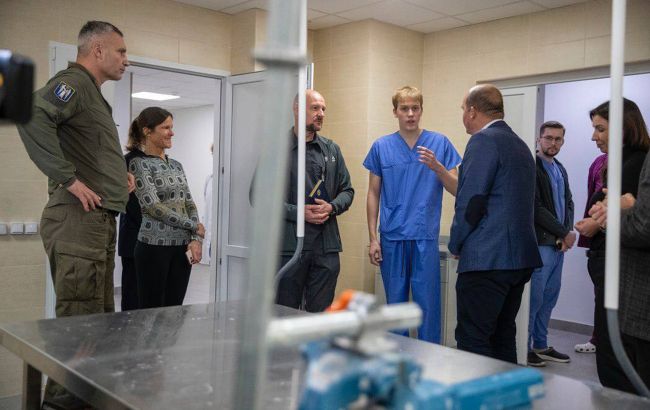 Кличко розповів, де в Києві можна отримати сучасний протез 1