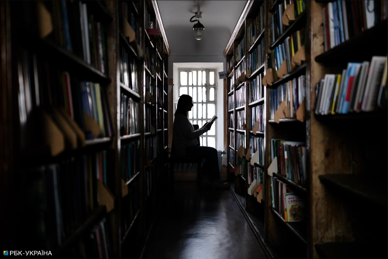 Книги російською мовою у бібліотеках України йдуть на списання й переробку після вилучення 2