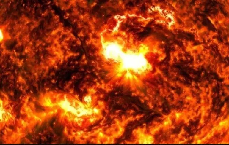 Магнітна буря 12 жовтня - Сонце випустило по Землі потік сонячного вітру, планету накриє магнітна буря 1