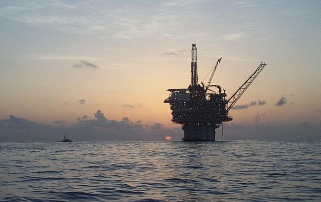 Нафта і газ дешевшатимуть, прогнозує МВФ 1