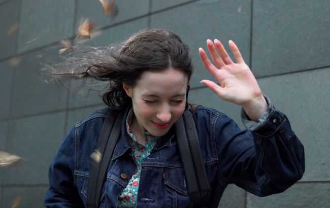 Небезпечні пориви вітру сьогодні й завтра будуть у різних областях України - прогноз погоди, Київ 1