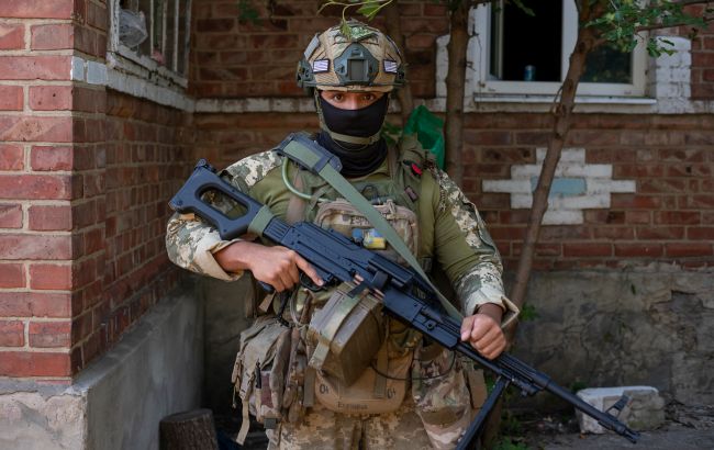 Оформлення документів іноземцям і особам без громадянства які захищають Україну спростили - МВС 1