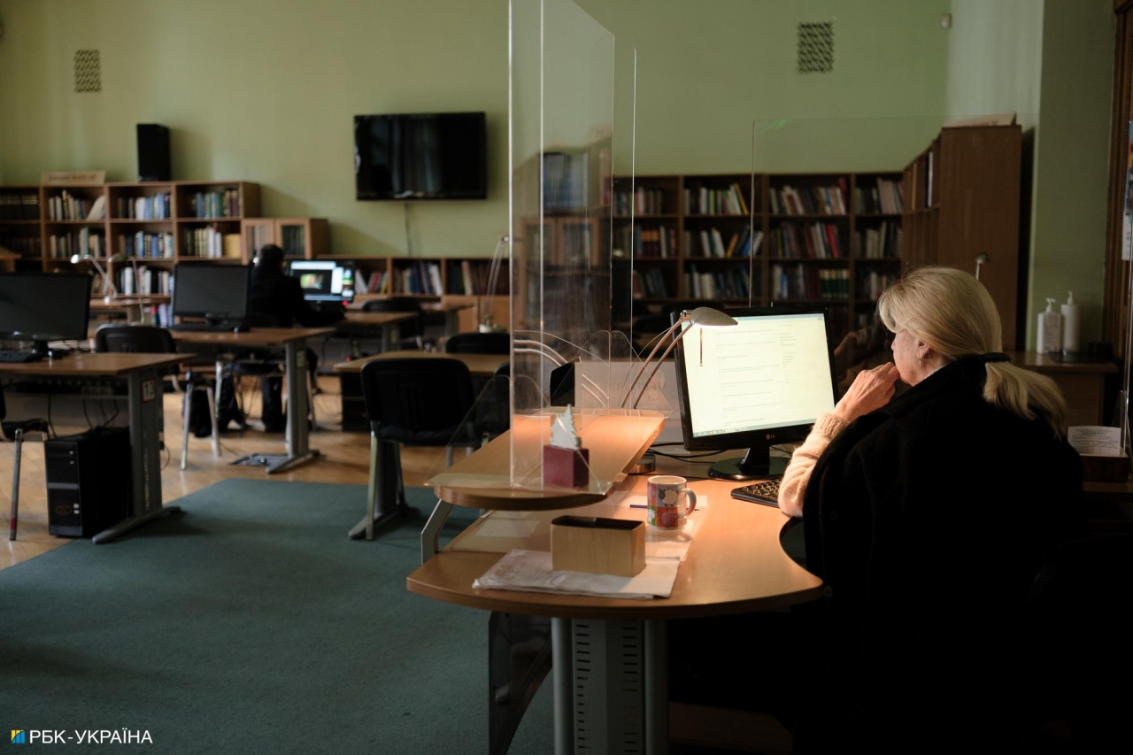 Олег Сербін в інтерв'ю D.UA про роботу бібліотек і російськомовні книги 24