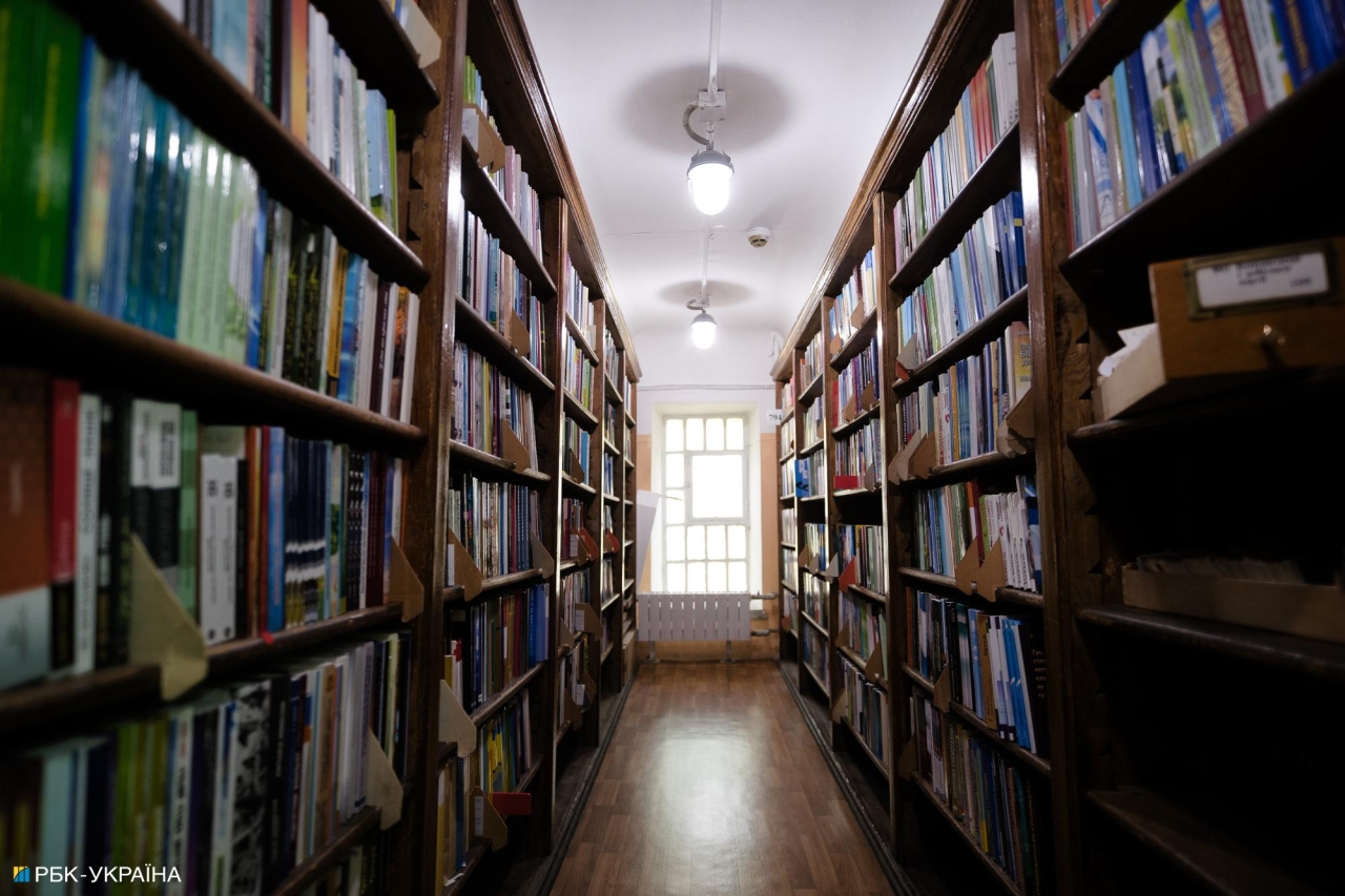 Олег Сербін в інтерв'ю D.UA про роботу бібліотек і російськомовні книги 20