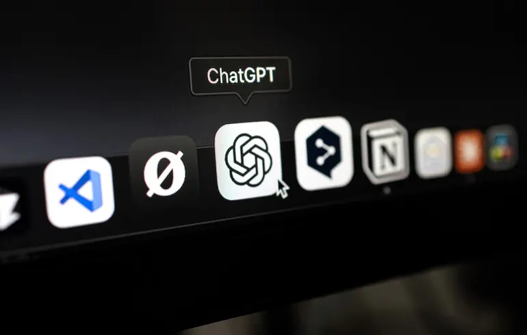 Ознаки психозу у чаті - OpenAI назвала частку проблемних користувачів ChatGPT 1