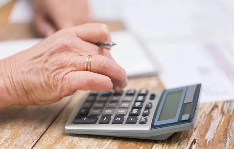 Пенсія у 2026 році – інфляція знецінить підняття виплат – Новини України 1