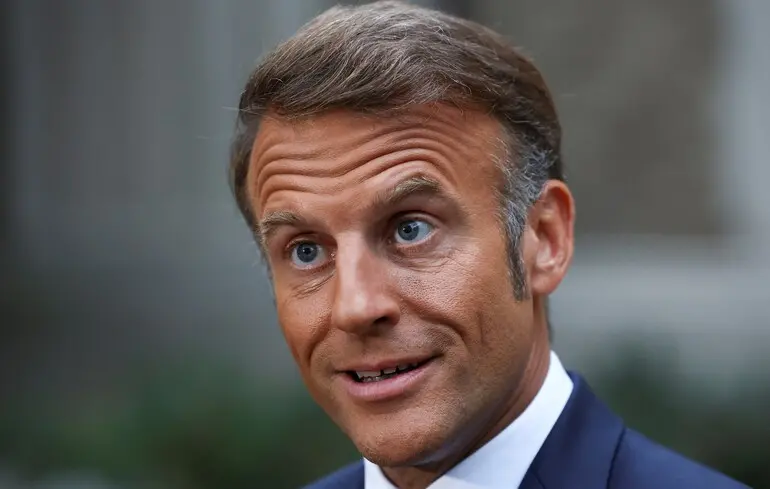 Переговори про територію України - Макрон вважає, що вони мають проводитися лише за участю Зеленського 1