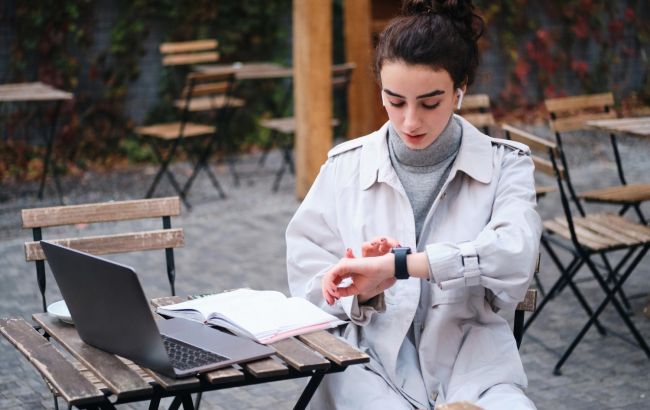 Переведення годинників 2025 - як зміна часу впливає на здоров'я, думка лікарів 1