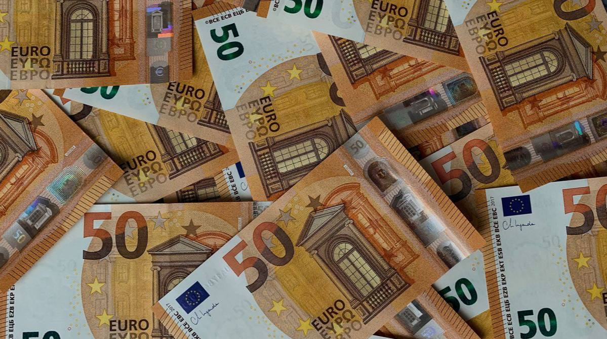 Понад 60% німців не підтримують соцвиплати біженцям з України: опитування INSA 1