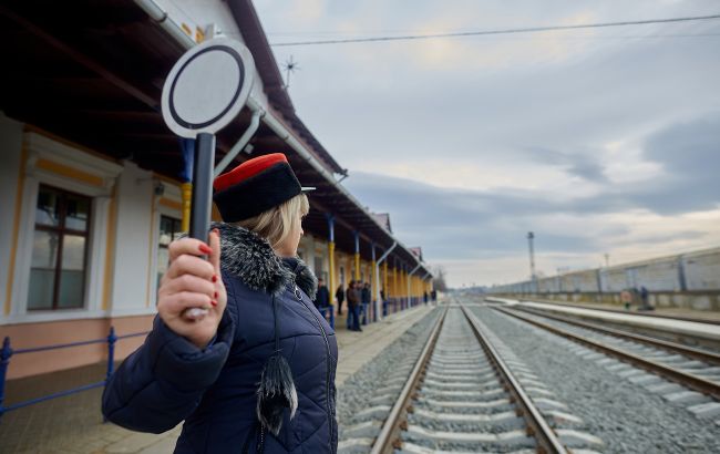 Поїзд Кременчук Ромодан Гадяч буде їхати до станції Веселий Поділ - коли змінять маршрут, УЗ 1