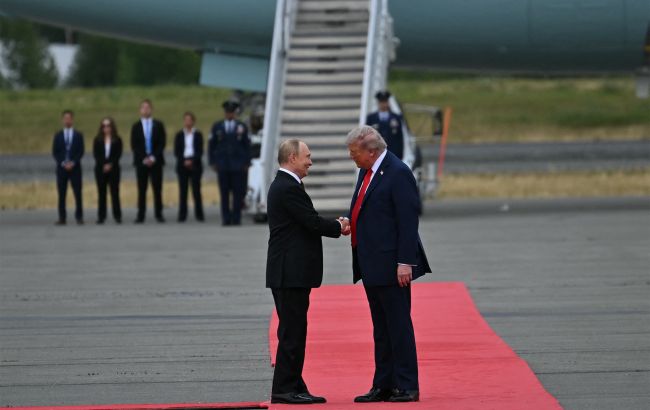 Путін діє лише в інтересах Росії, попри заяви Трампа, сказав Пєсков 1