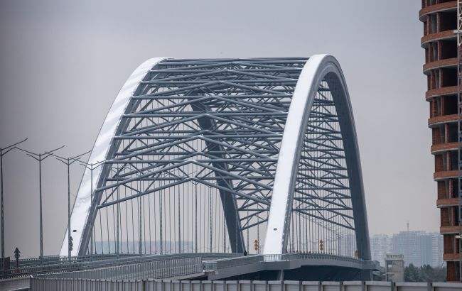 Рух Подільським мостом у тривогу будуть перекривати з 20 жовтня 1