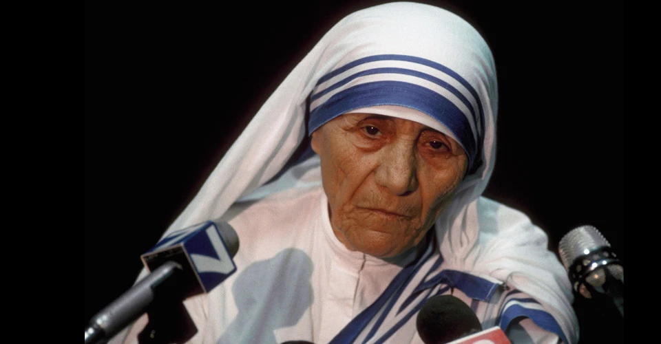 Свята чи грішна: 5 вересня вшановують лауреатку Нобелівської премії миру матір Терезу 3