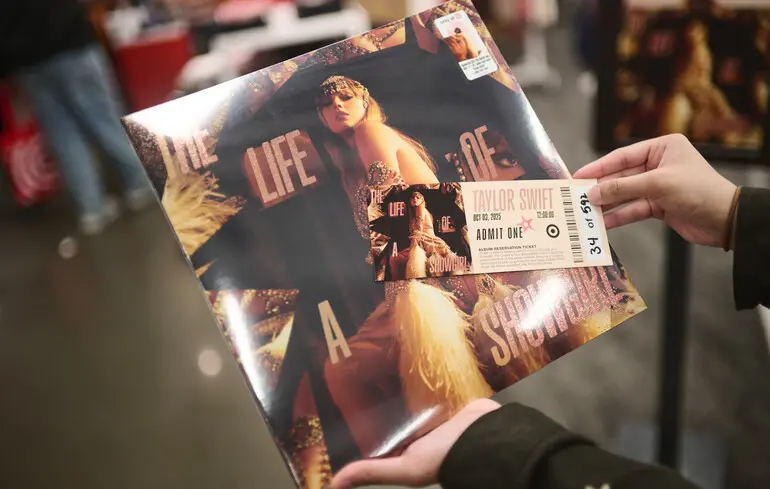 Тейлор Свіфт зібрала $33 мільйони на прем’єрі Життя танцівниці - фільм та альбом б'ють рекорди, попри суперечливі відгуки - новини культури 1
