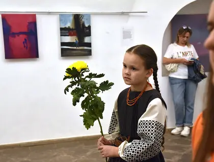 У Хлібні Софії Київської відкрили персональну виставку художника Антона Логова - фото 6