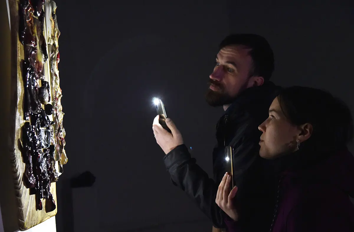 У київському Будинку художника відкрилася ювілейна виставка Сучасне мистецтво вогню 7