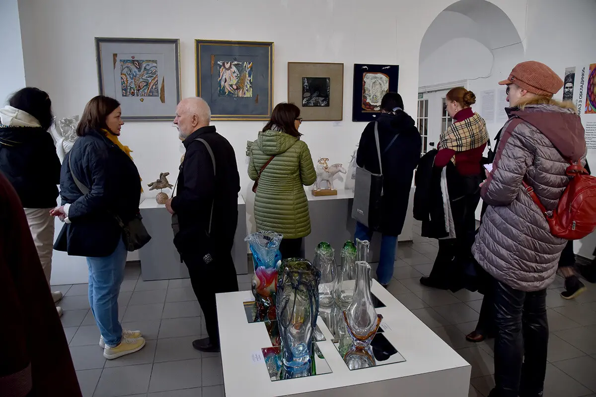У київському Будинку художника відкрилася ювілейна виставка Сучасне мистецтво вогню 5