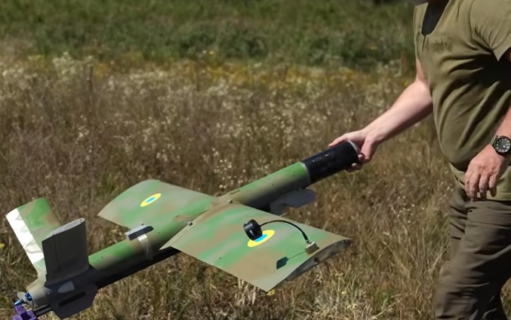 В Україні розробили новий ударний дрон " Жук " із системою донаведення 1