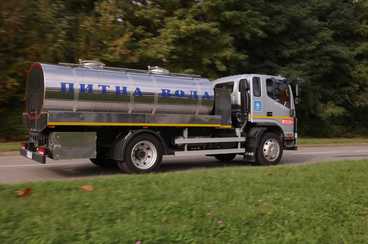 Відключення водопостачання у Львові через НС під час війни і блекаут - де взяти питну воду, адреса 5