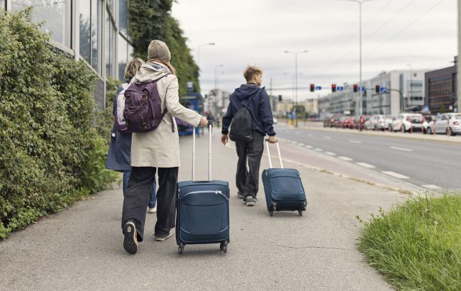 Відтік молоді з України - скільки людей виїхало під час війни, дані Мінмолодьспорту 1