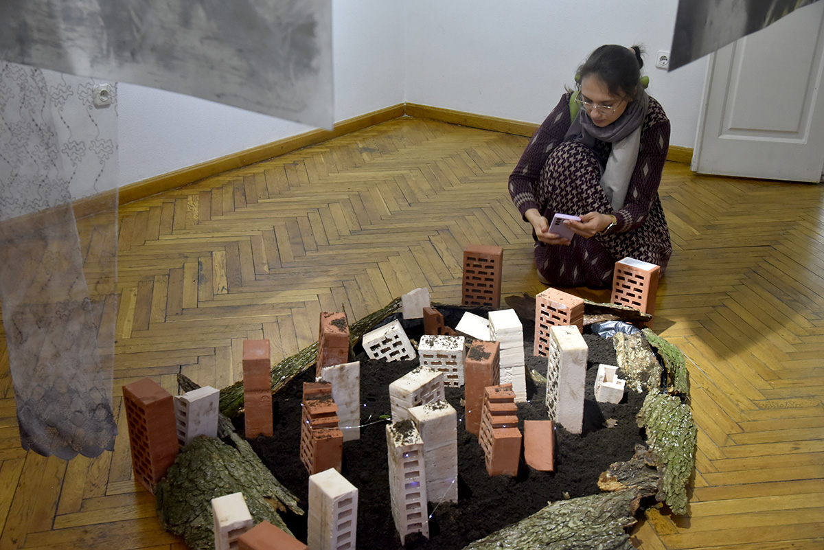 Виставка Landentity у Києві - як природа і міста впливають на особистість - фото 21