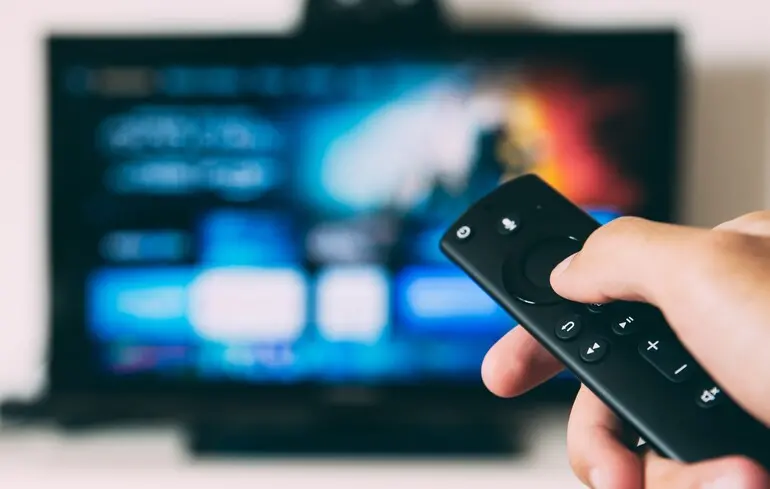 YouTube покращить якість відео на телевізорах за допомогою ШІ - користувачі зможуть вимкнути функцію - новини технологій 1