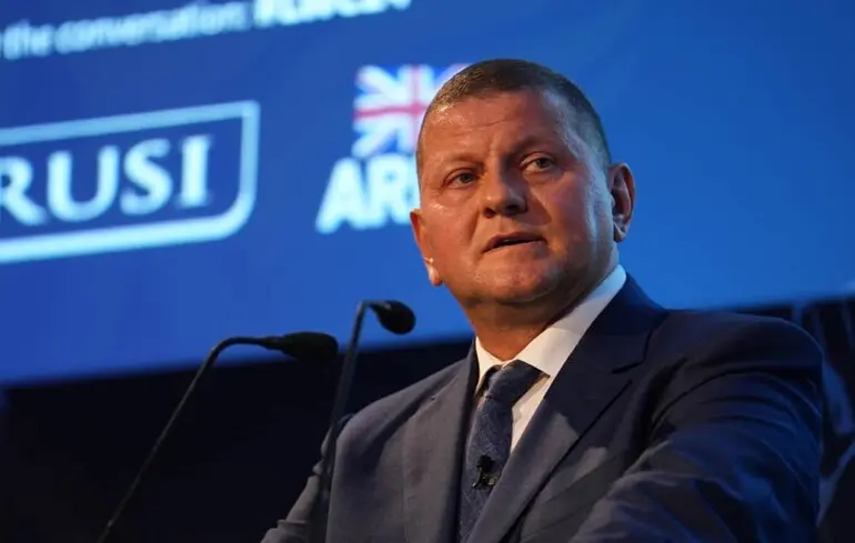 Залужний спростував інформацію про створення власної політичної сили — під час війни вибори в Україні неможливі, Валерій Залужний — новини Україна 1