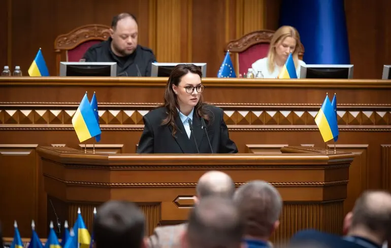 Зарплати в держсекторі - Свириденко розказали, скільки повинні заробляти чиновники 1