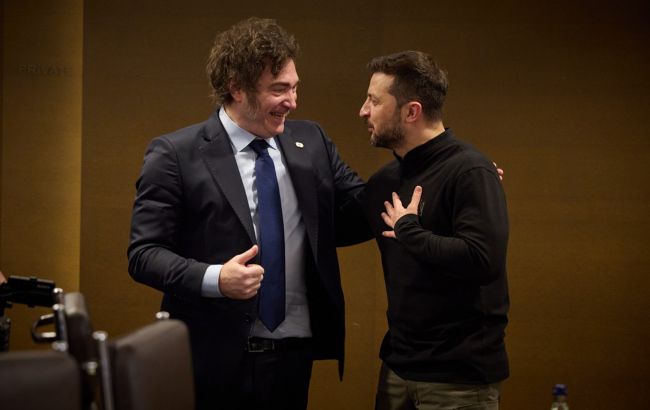 Зеленський провів розмову з президентом Аргентини та запросив його до України 1