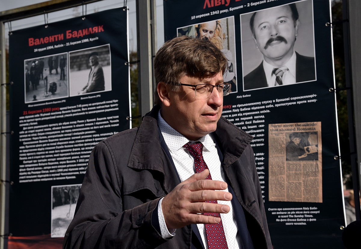 Живі смолоскипи - у Києві відкрили виставку про радикальні форми протесту - фото 24