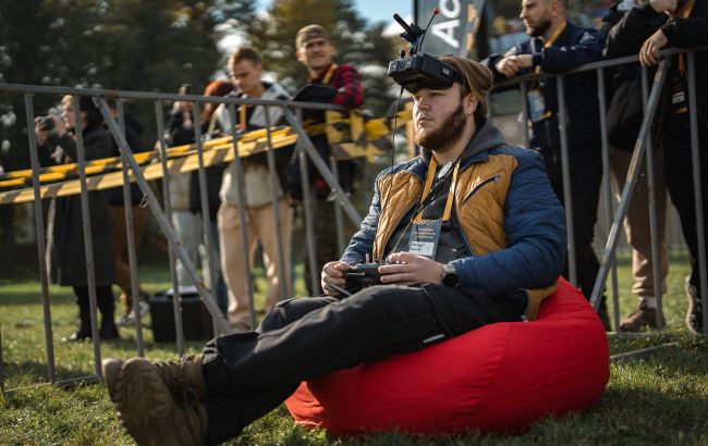 Змагання дронів в Україні пропонує Студентська технологічна ліга з ФПВ перегонів - що це, фото 1