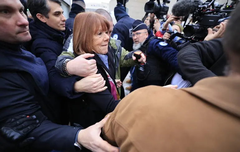 Чоловік Жизель Пеліко хоче видати свою біографію - адвокатка засудженого Домініка заявила про відмови видавництв - новини світу 1