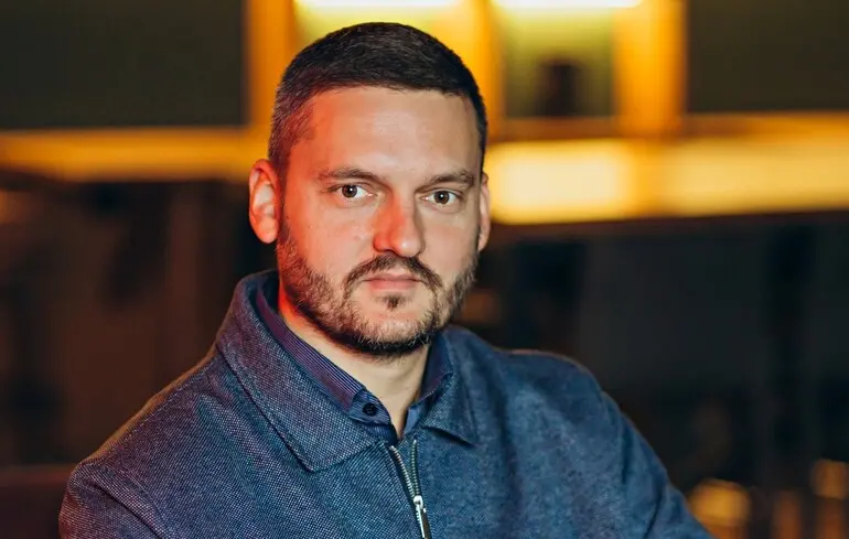 Дмитро Слинько зайшов у Раду - слуга народу склав присягу народного депутата 1