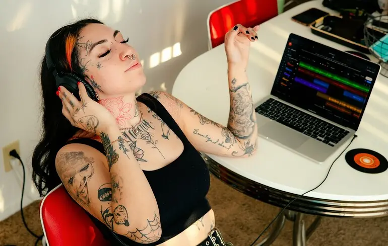 Як знизити ризик розвитку деменції - прослуховування музики скорочує ризик порушень 1