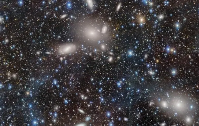 Якими були перші галактики Всесвіту - вчені розповіли про хаотичне минуле космосу 1