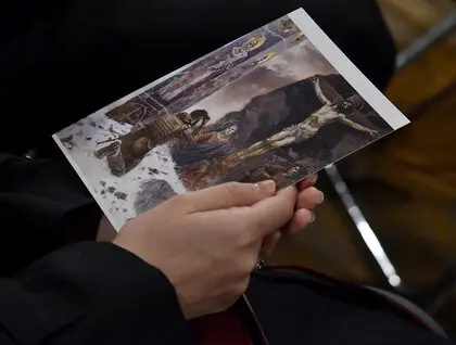 Картина «Молитва» з українським воїном буде передана до Ватикану - фото 8