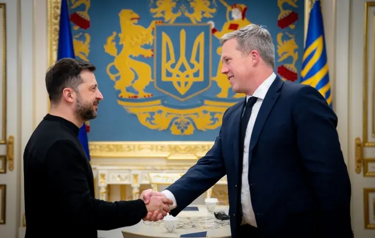 Мир через діалог і санкції - Зеленський розкрив деталі зустрічі з Дрісколлом Мир через діалог і санкції - Зеленський розкрив деталі зустрічі з Дрісколлом 1