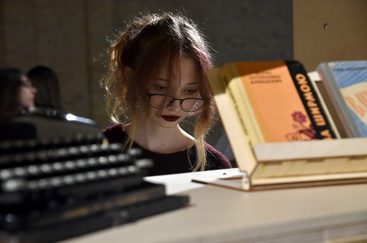 Мистецький арсенал презентував виставку про Василя Стуса - фото 26