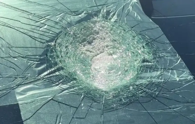 На Tesla в Австралії впав об'єкт - що це було - які наслідки, фото 1